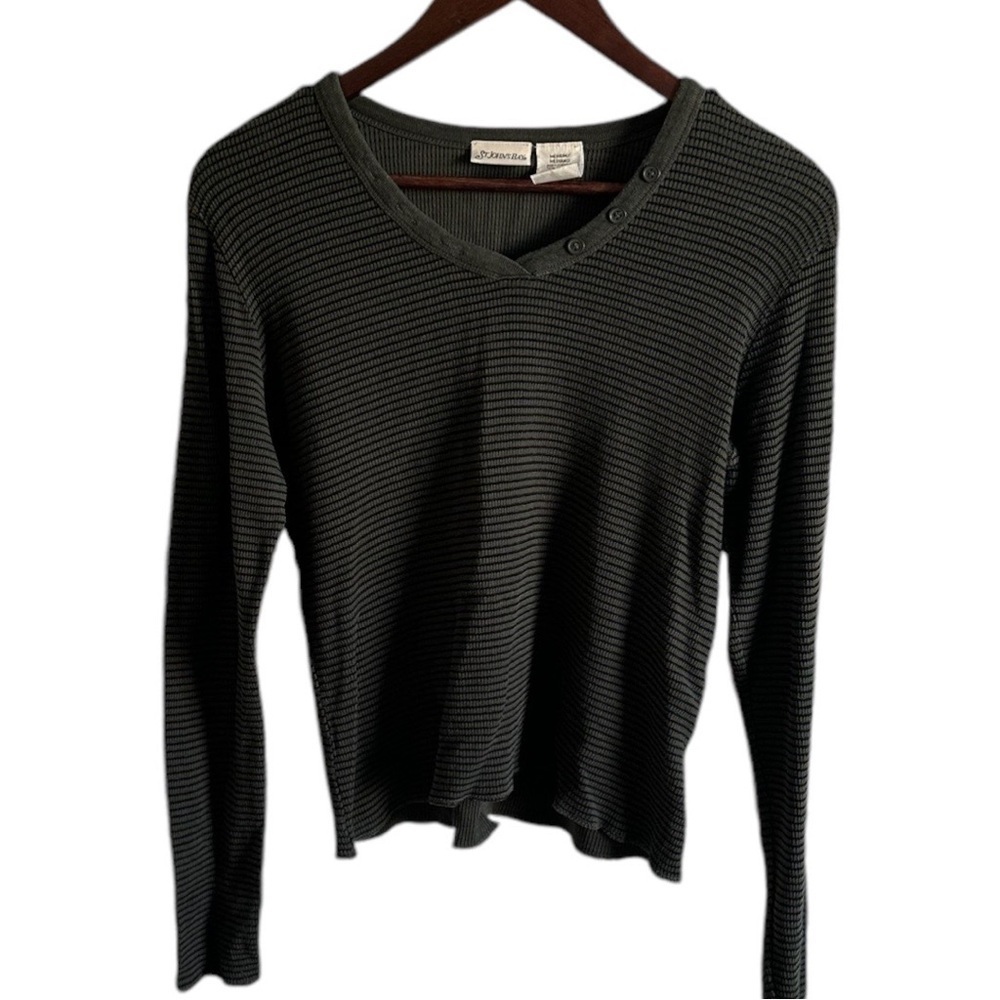 Vintage St. John's Bay Green Cotton Waffle Knit Long Sleeve Top
Slightly Cropped